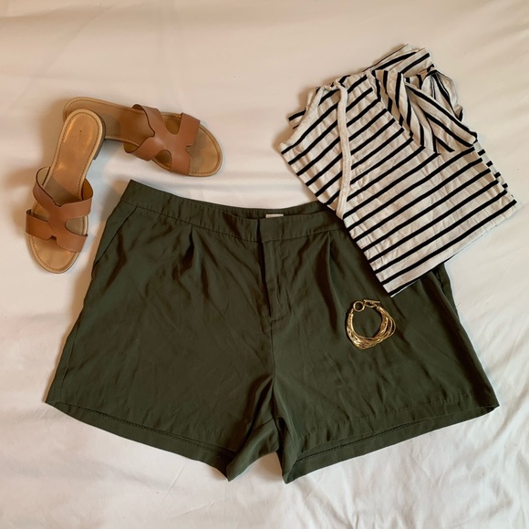 Flowy Olive Green Shorts - Picture 4 of 8